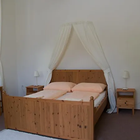 Zamek Rozsochatec