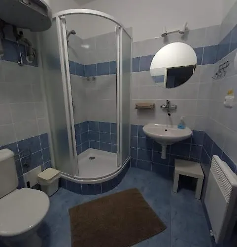 Zámek 3* Rozsochatec