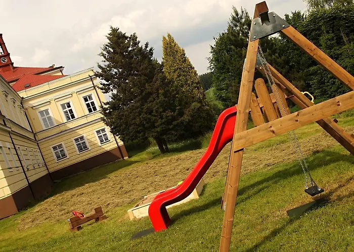 Zámek Gasthof Rozsochatec